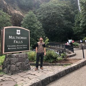 Meet your Posher, Hussein